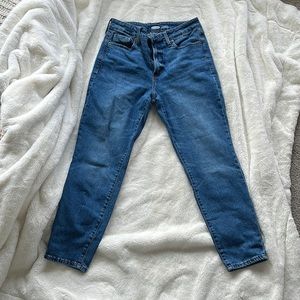 Straight leg blue jeans